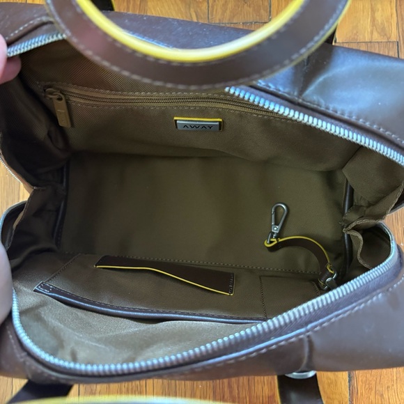 AWAY The Mini Everywhere Bag with Contrast Edge - Picture 6 of 12